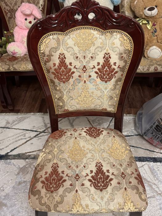 Стульчики деревяные класические