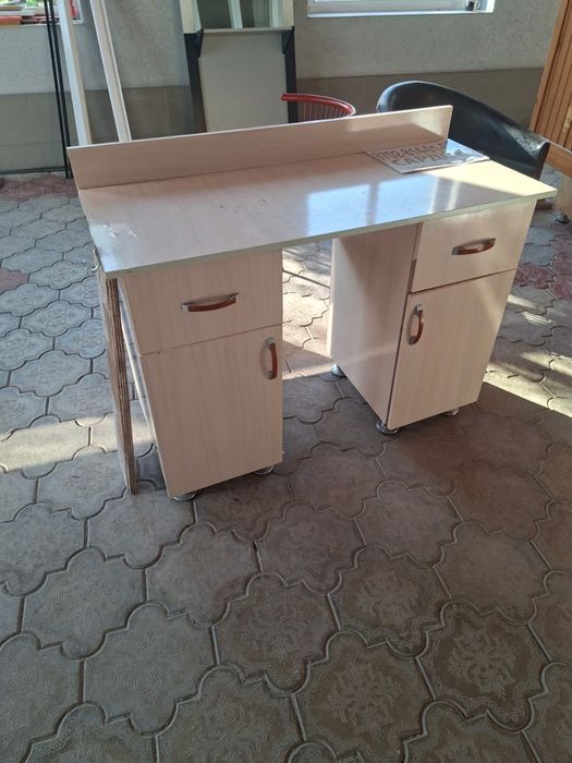 Мебели для парикмахера