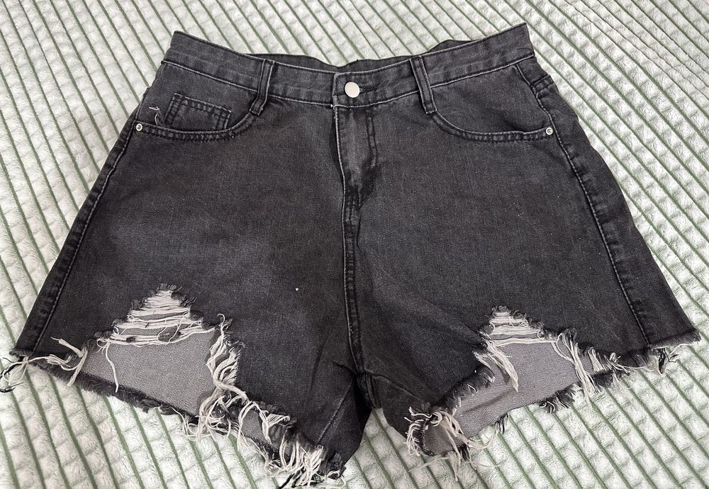 Продам женскую одежду