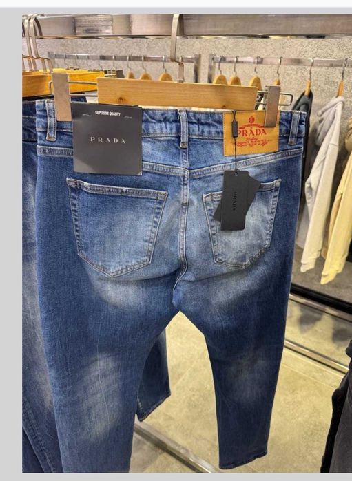 blugi modele noi 2026 PRADA