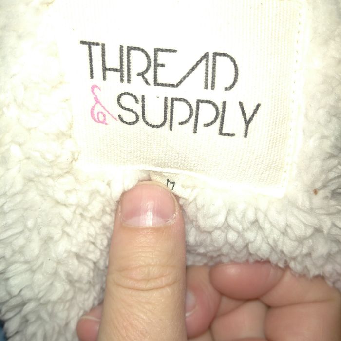 Женская куртка..