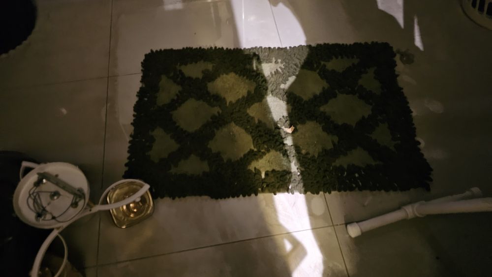 Uy sotiladi yaqeen domlari 50 maktab