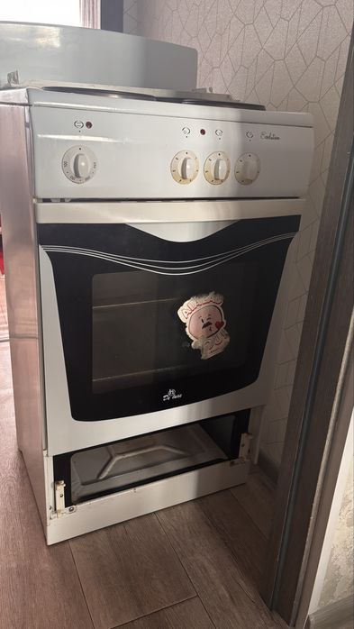 Отдам даром электрическую плиту