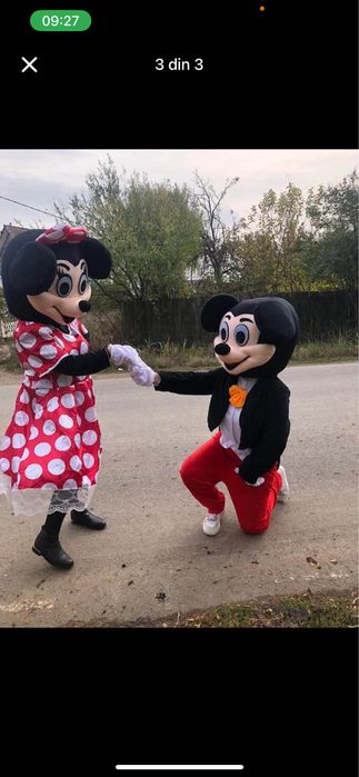 Vând mascote aproape noi