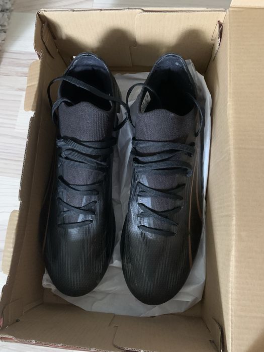 Ghete de piele ecologica pentru fotbal PUMA ULTRA MATCH