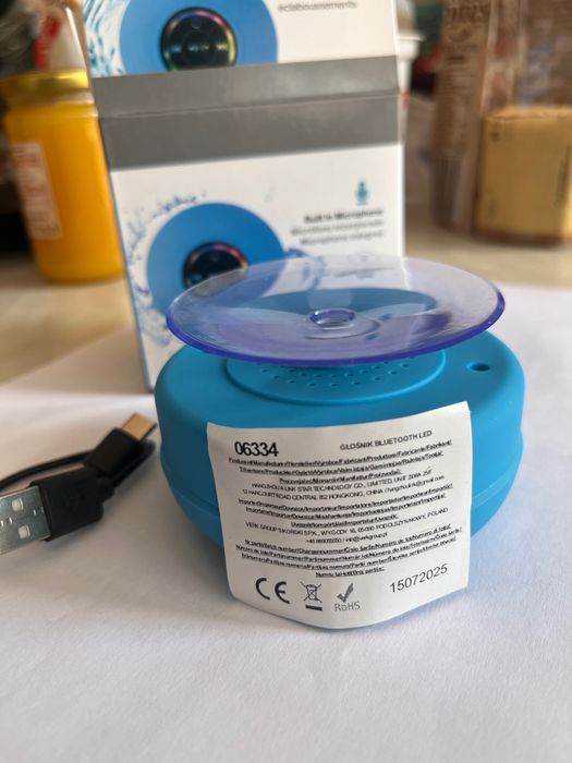 Bluetooth колонка за баня с вендуза, LED, микрофон, IPX4