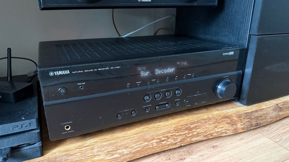 Yamaha RX-V367 Receiver