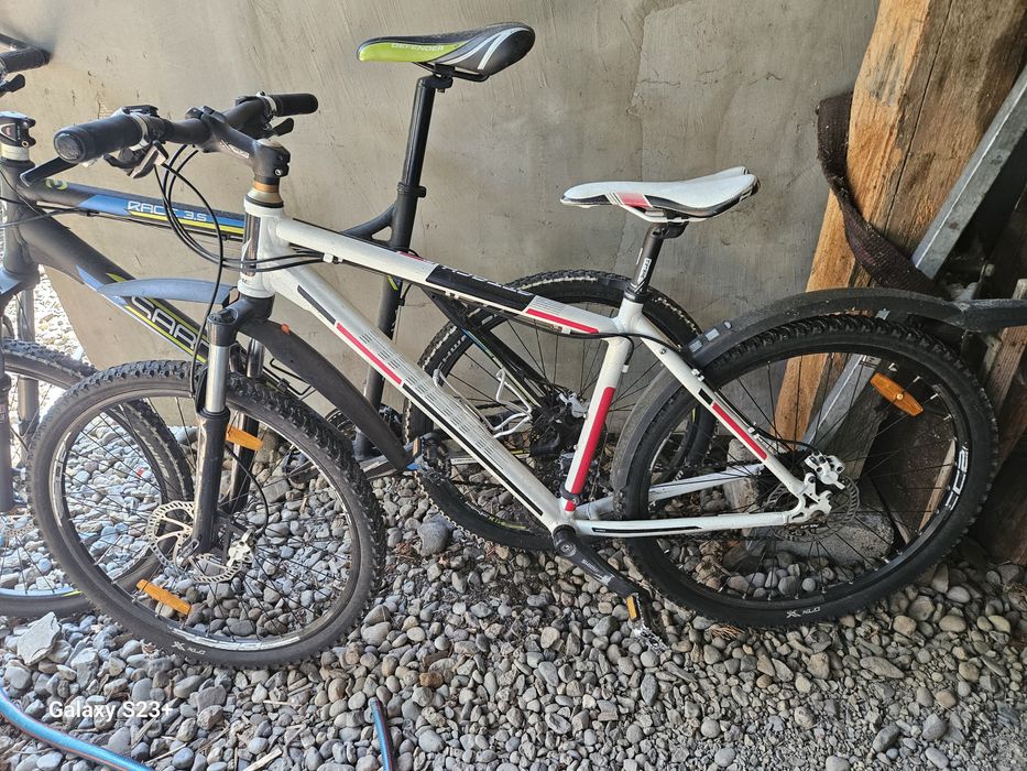 Vand bicecleta de 26 si 29