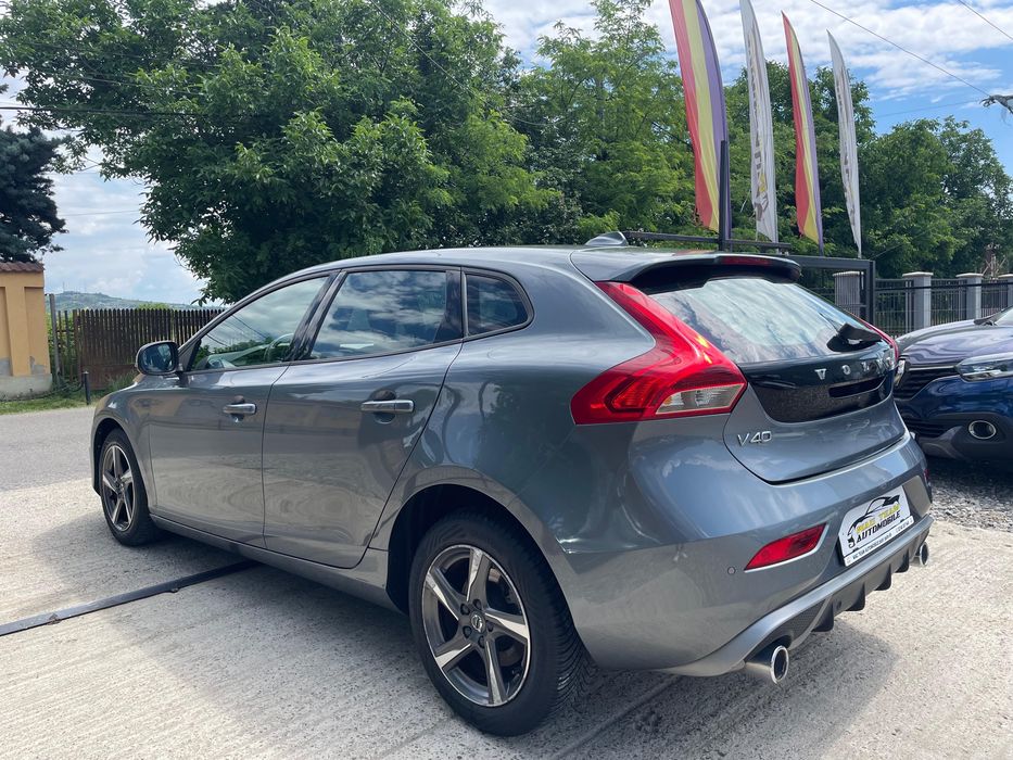 Volvo v40 R-desing 2.0d 2016 euro6 RATE FIXE
