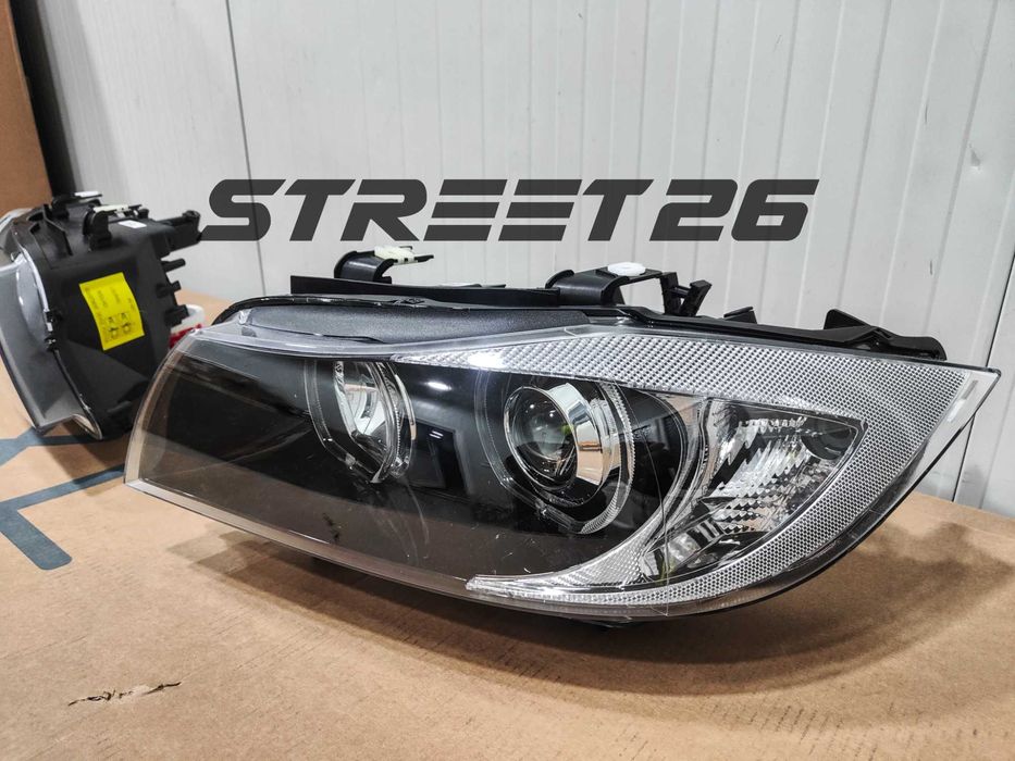 Faruri BMW Seria 3 E90 E91 (2005-2011) Angel Eyes LED Negru