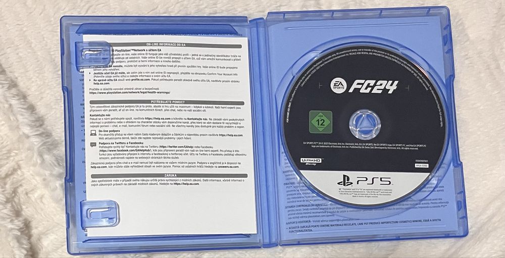 3 cd-uri jocuri ps5-ps4