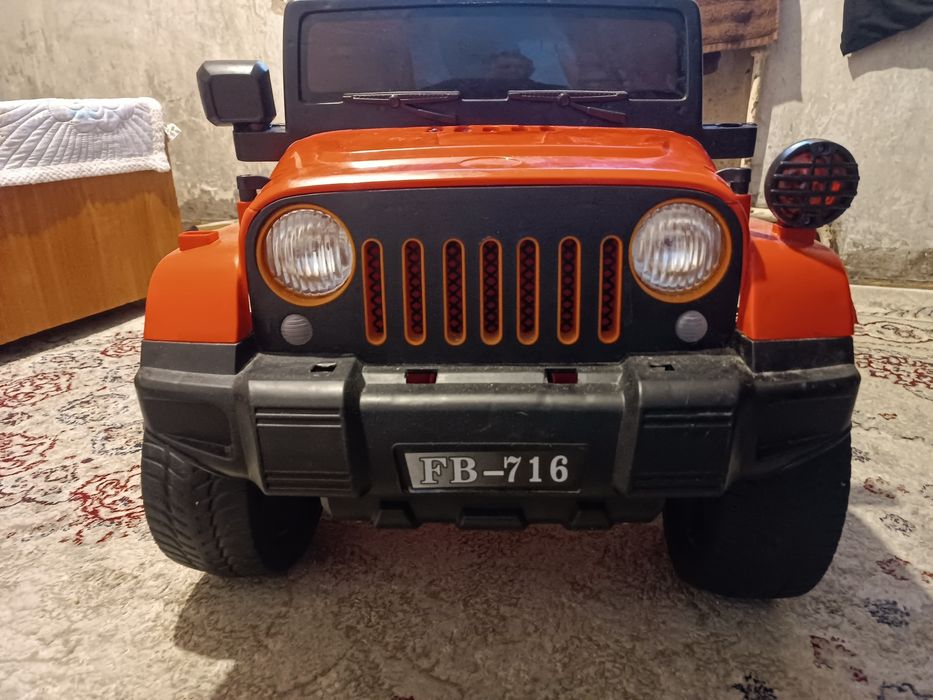 Продам машинку сроно