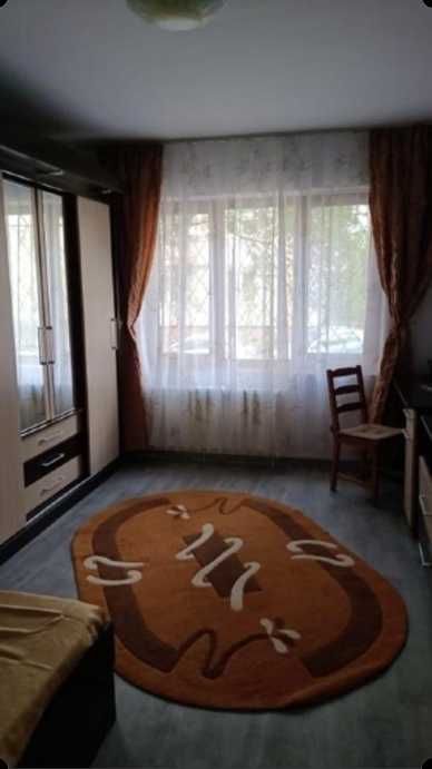 Inchiriez garnoniera comfort 1 in zona Ozana
