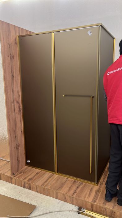 Душевые кабинки / Душевые перегородки