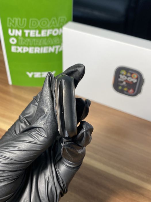 Apple Watch Ultra 2 / 49 mm / GPS / Black Titanium |