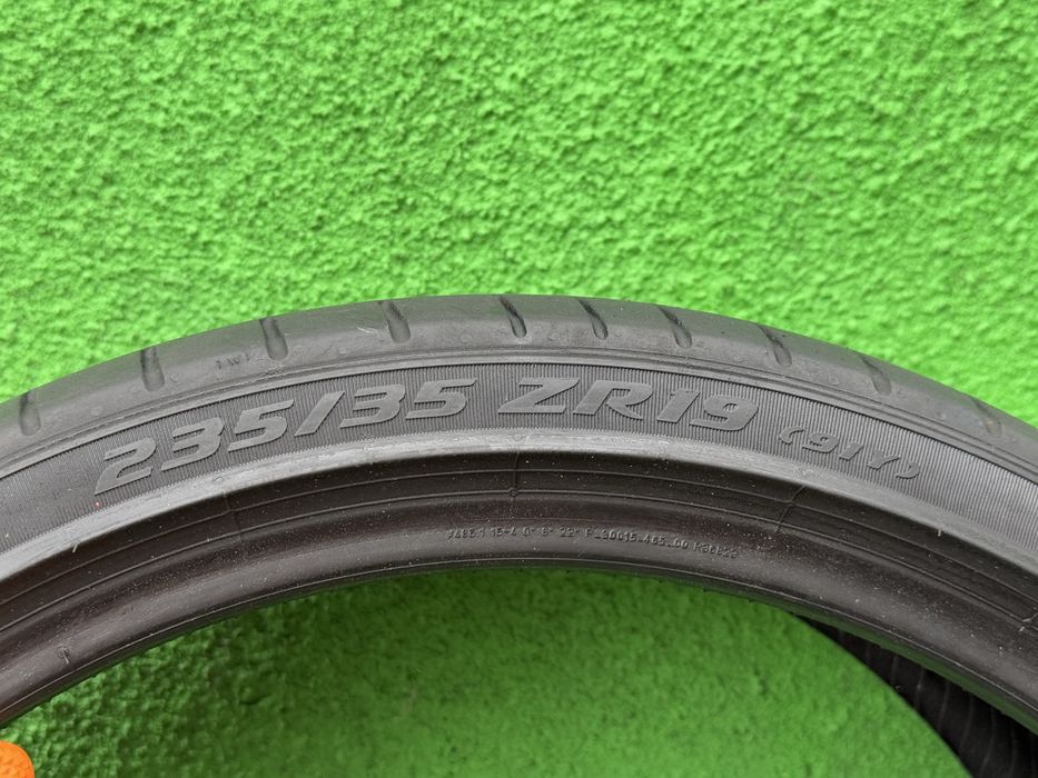 235/35/19 PIRELLI Dot 2024