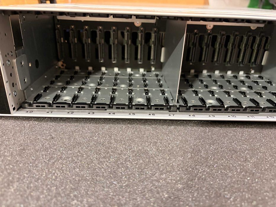 Dell PowerEdge R740XD – 2x Xeon 6138, 16GB RAM, H730, iDRAC9 ENT, 4x1GbE, 2x750W сървър