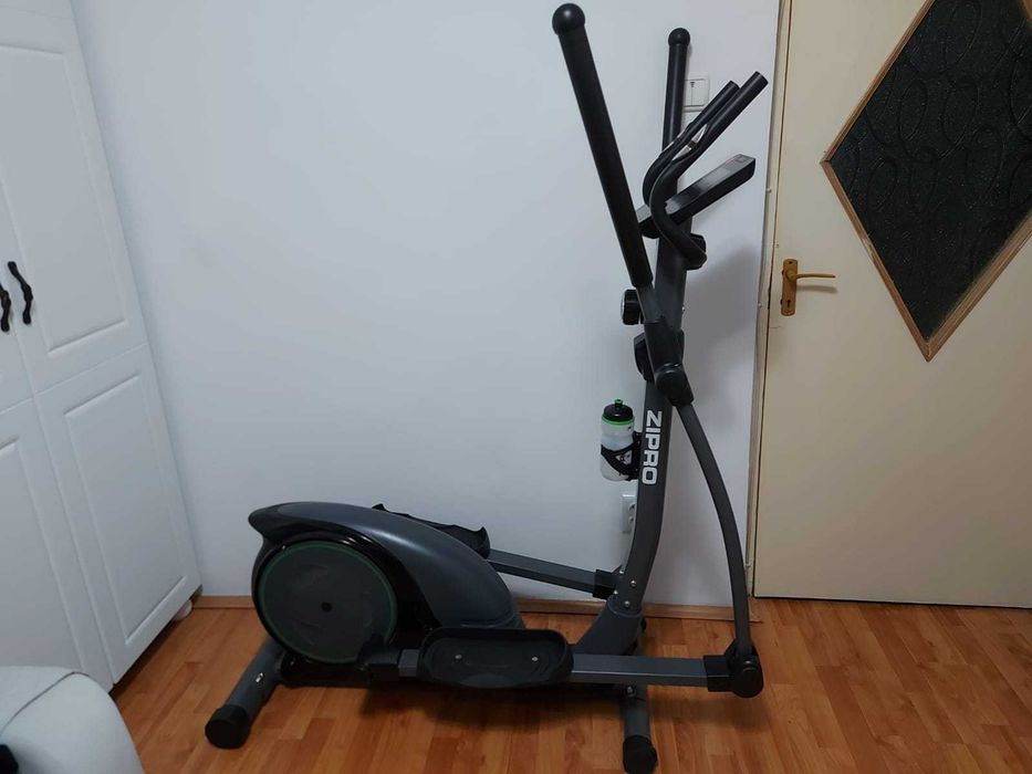 Vând bicicletă fitness eliptică Zipro Hulk