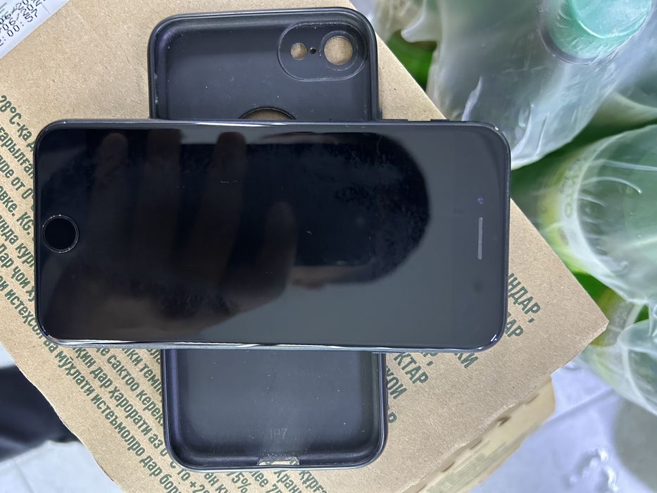 Apple iPhone SE