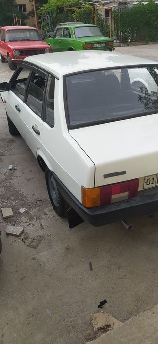 Samara 21099 sotiladi srochna