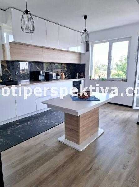 Продава се Многостаен апартамент в Пловдив, Кючук Париж - 133 кв.м за 1790 €/кв.м - Снимка #3