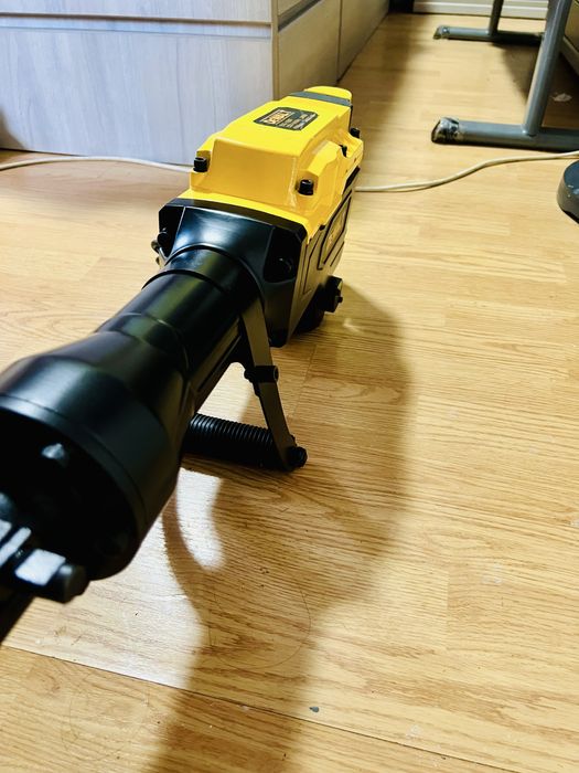 Ciocan demolator dewalt b5g 1690t 3800w 1850bpm USA