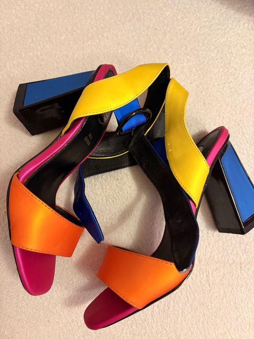 Сандали с ток Exe