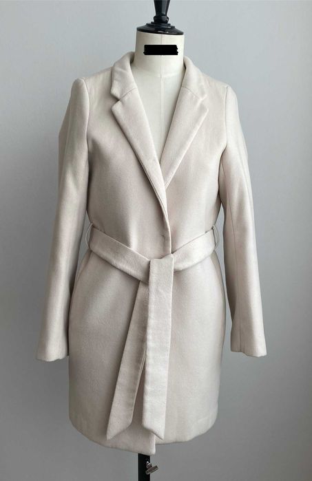 Jacheta stofa, alb. Captusit.