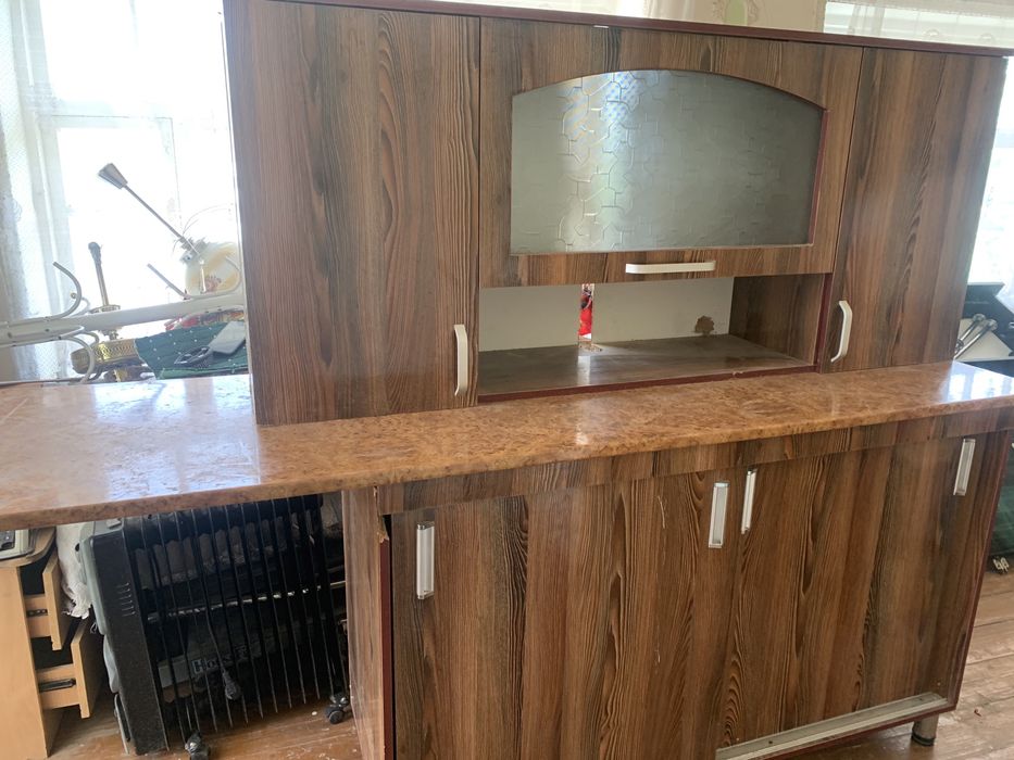 Хеч каери синмаган хамма жойи бутун