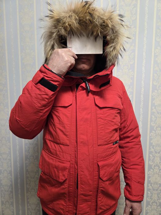 Продам пуховик мужской.