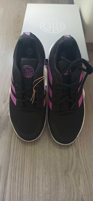 Нови маратонки Adidas CourtFlash, ном. 38