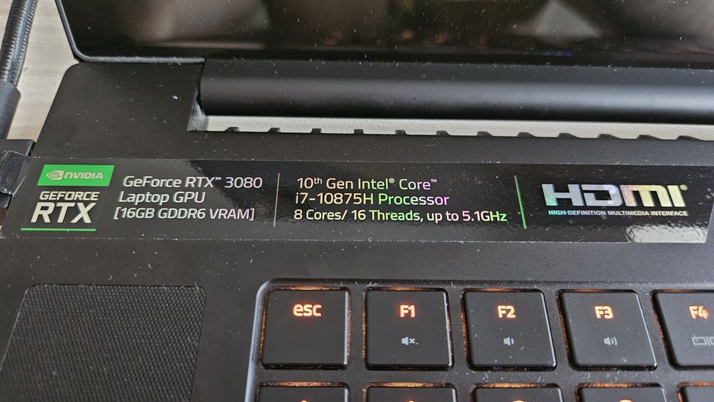 Razer Blade 17 Pro 2021 RTX 3080 16gb 4k 120hz