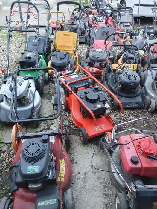 Masina de tuns iarba gazon