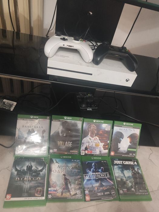 Xbox One S продам