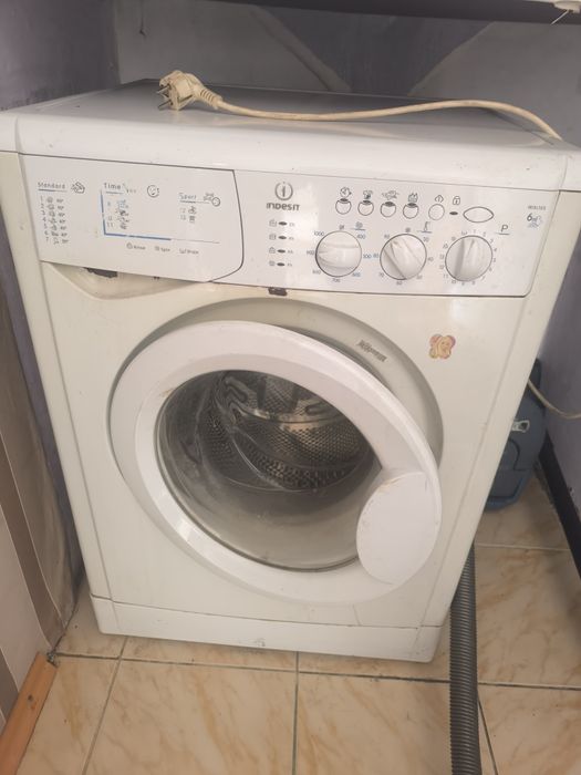 Продам стиральную машину