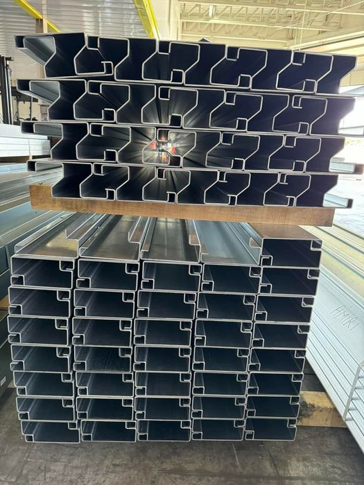 Vând profile de container zincate 3.800 lei