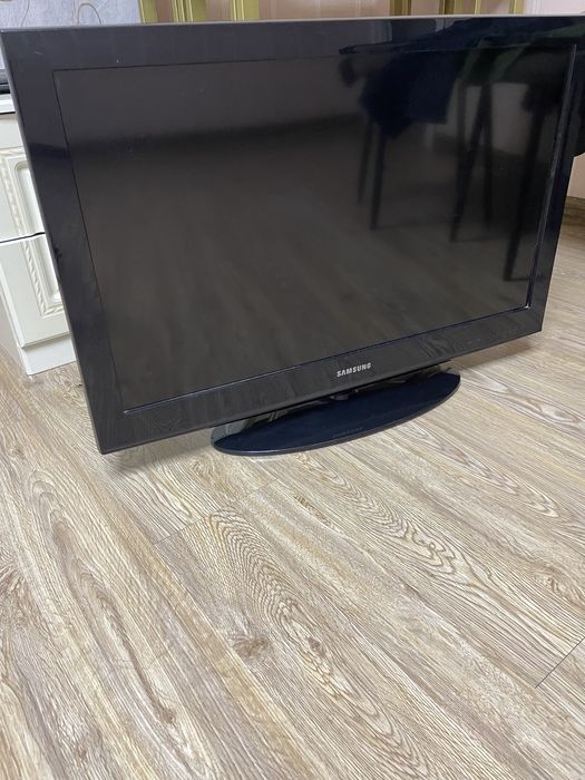 Продам телевизор