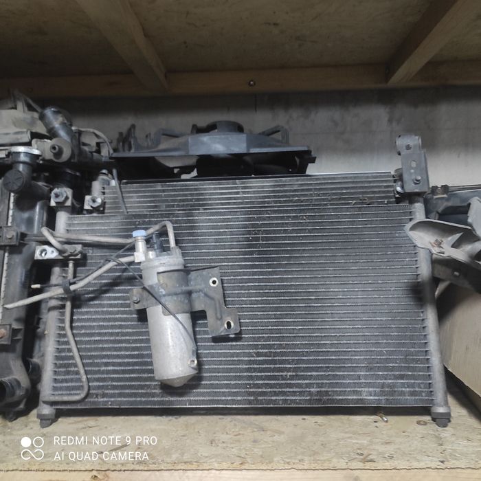 Продам радиаторы на Мазда 626 птичка