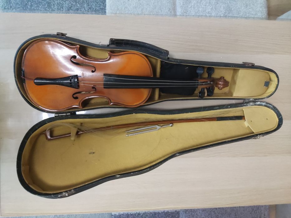 Цигулка Antonius Stradivarius Cremona Кремона