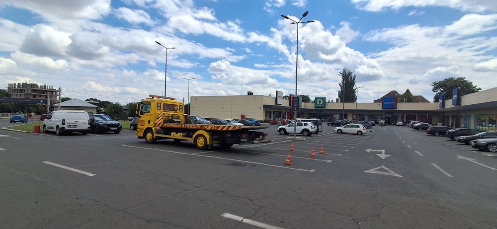 Tractări Asistență Rutieră platforma platou  hidraulic