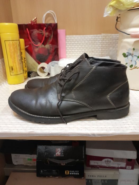 Продам кожаные ботинки