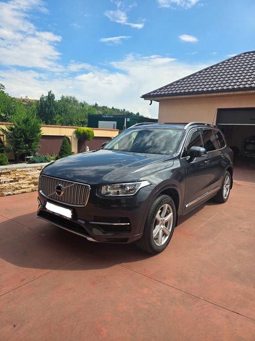 Volvo XC90 mașina personală întreținută la zi