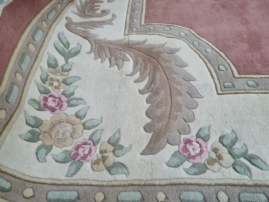 Гилам хиндистонда тикилган ручная работа квадрати