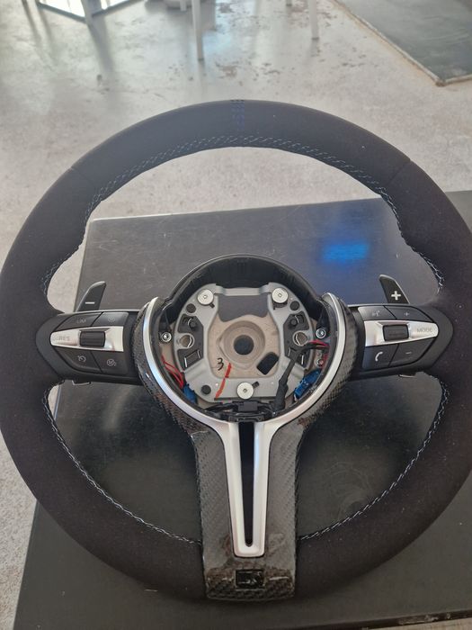 Volan  BMW M cu carbon