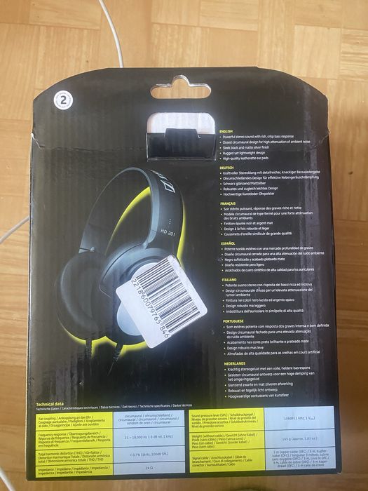 Sennheiser hd-201