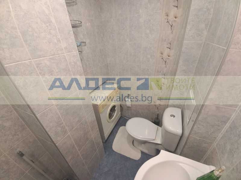 Дава се под наем Двустаен апартамент в София, Център - 66 кв.м за 518.67 € - Снимка #11