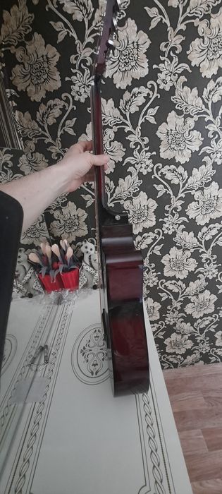 Гитара 6 струнная