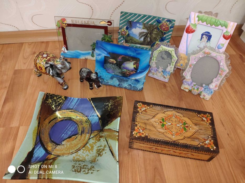 Сувенири ,рамки за снимки