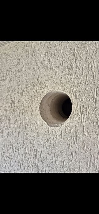 Găuri prin carotare