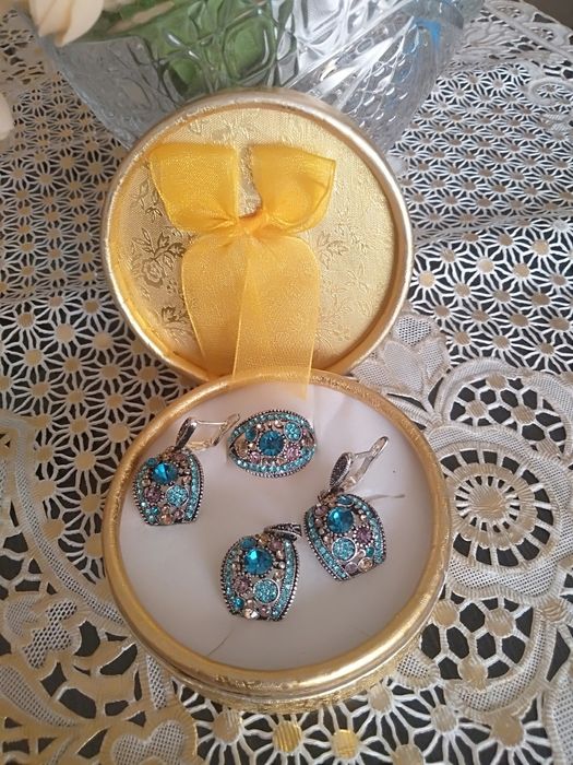 Продам набор серебро 925